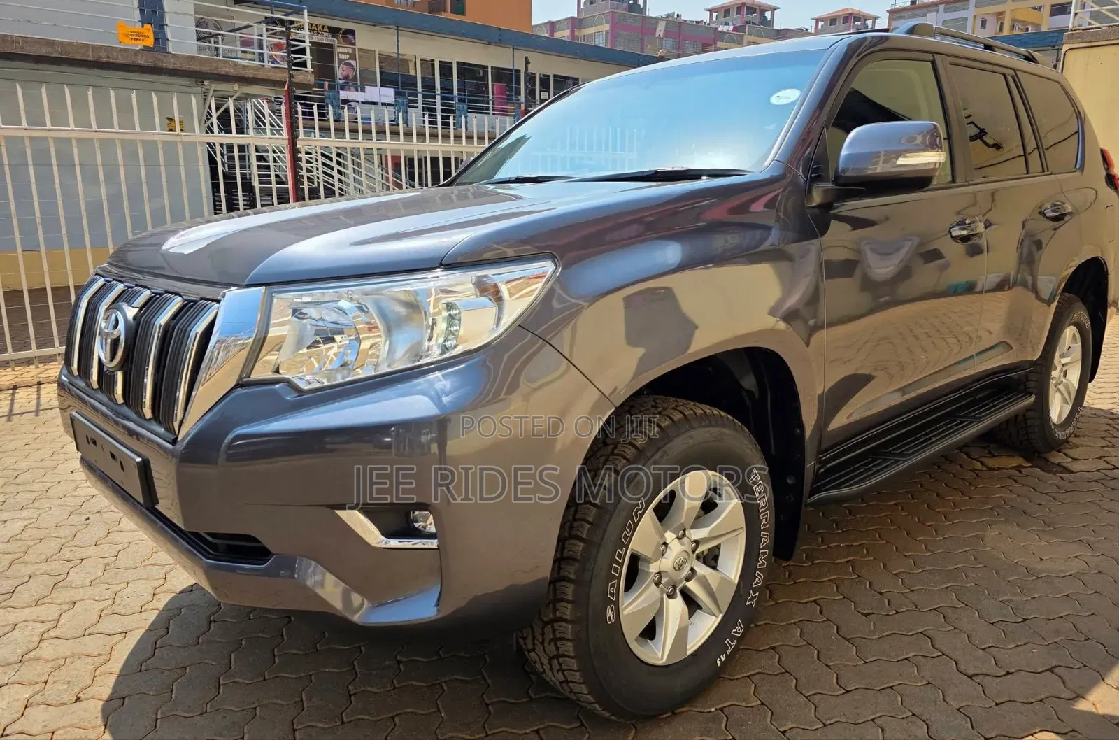 Toyota Land Cruiser Prado 2018 Gray