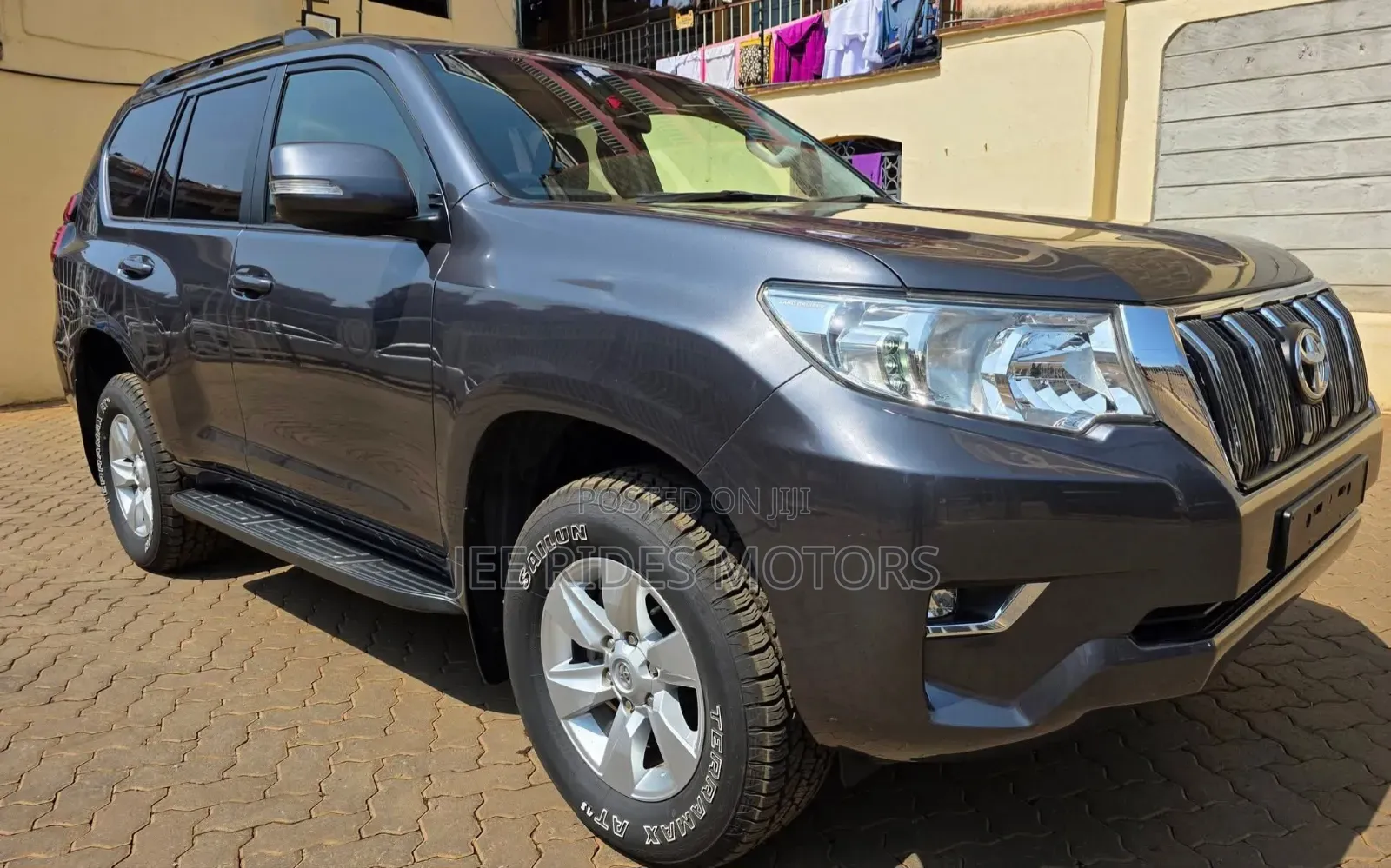 Toyota Land Cruiser Prado 2018 Gray