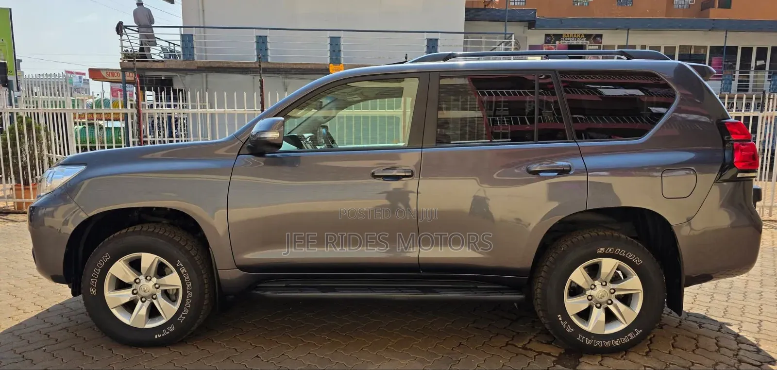 Toyota Land Cruiser Prado 2018 Gray