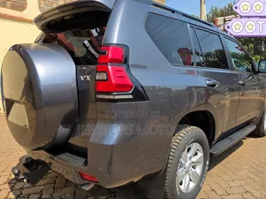 Toyota Land Cruiser Prado 2018 Gray