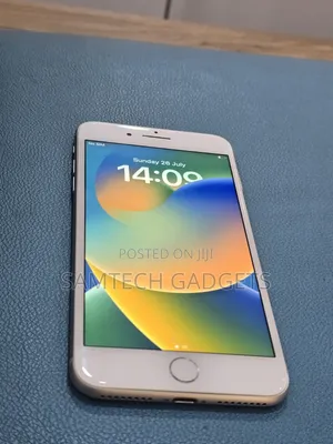 Apple iPhone 8 Plus 64 GB White