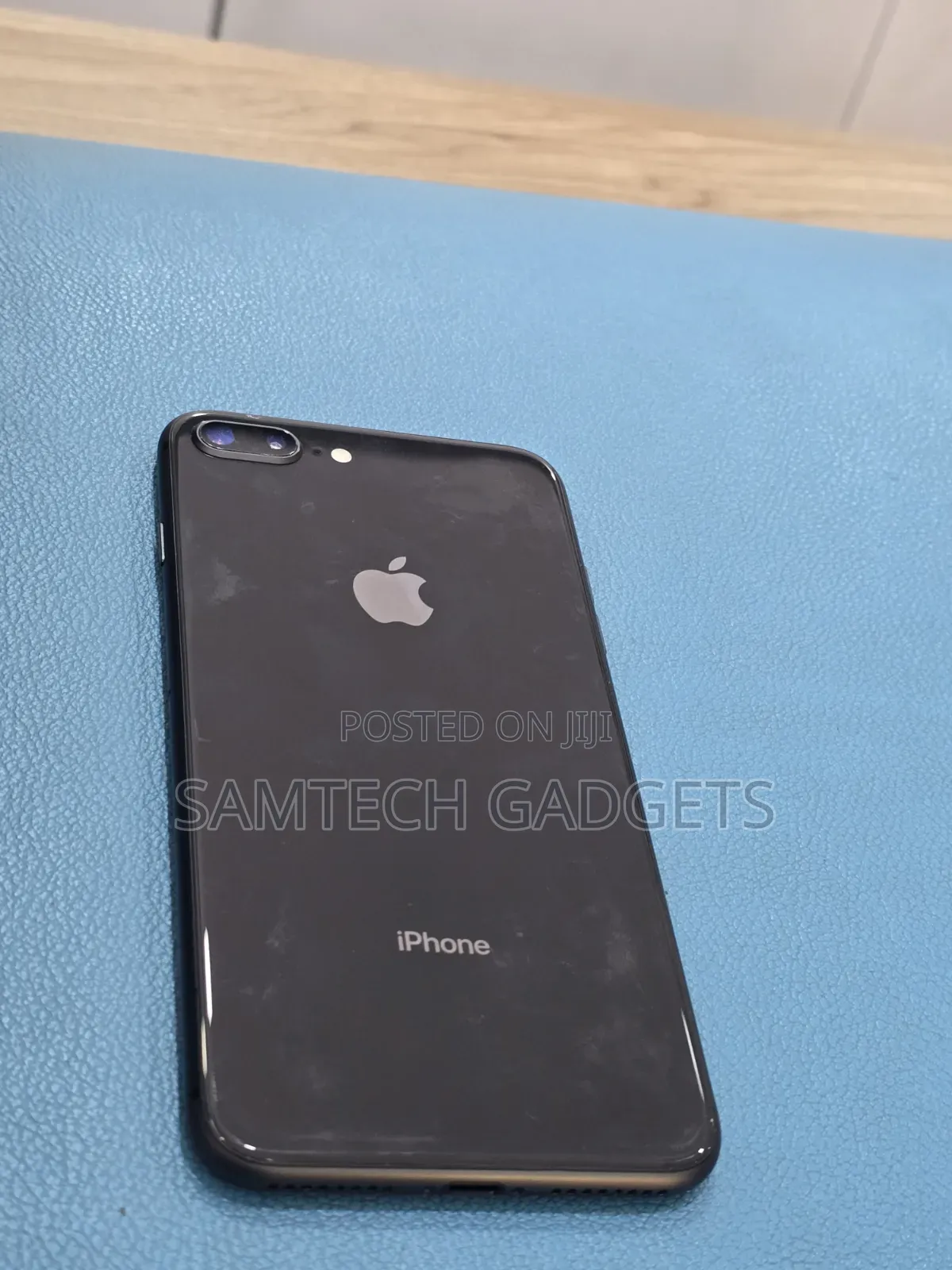 Apple iPhone 8 Plus 64 GB Black