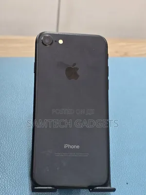 Apple iPhone 7 32 GB Black