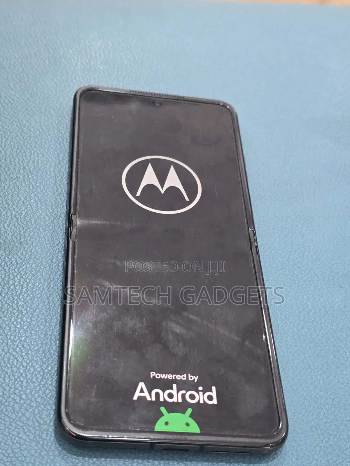 Motorola Razr 2024 256 GB Gray