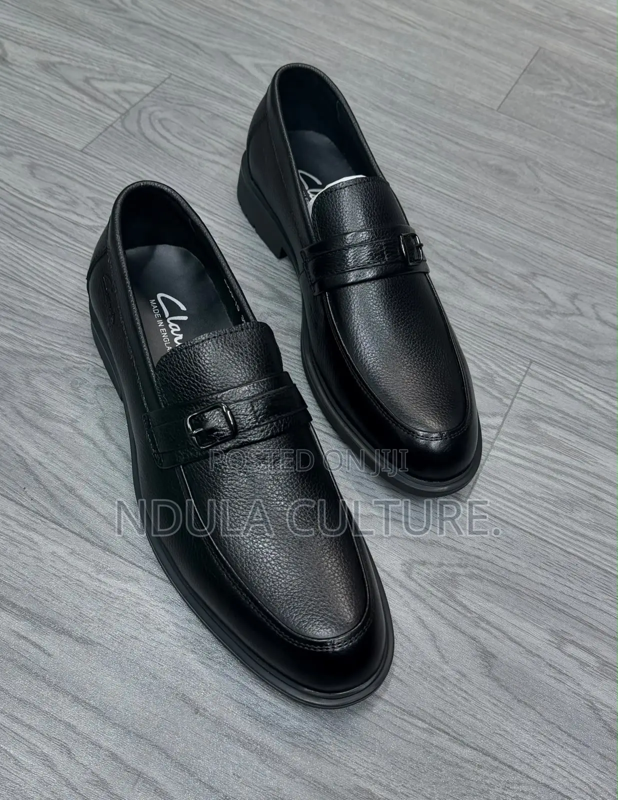 Clarks Leather Oxfords