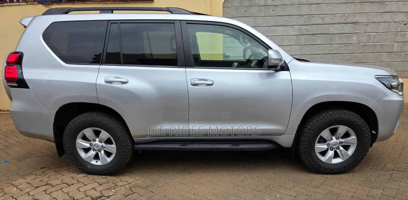 Toyota Land Cruiser Prado 2021 Silver