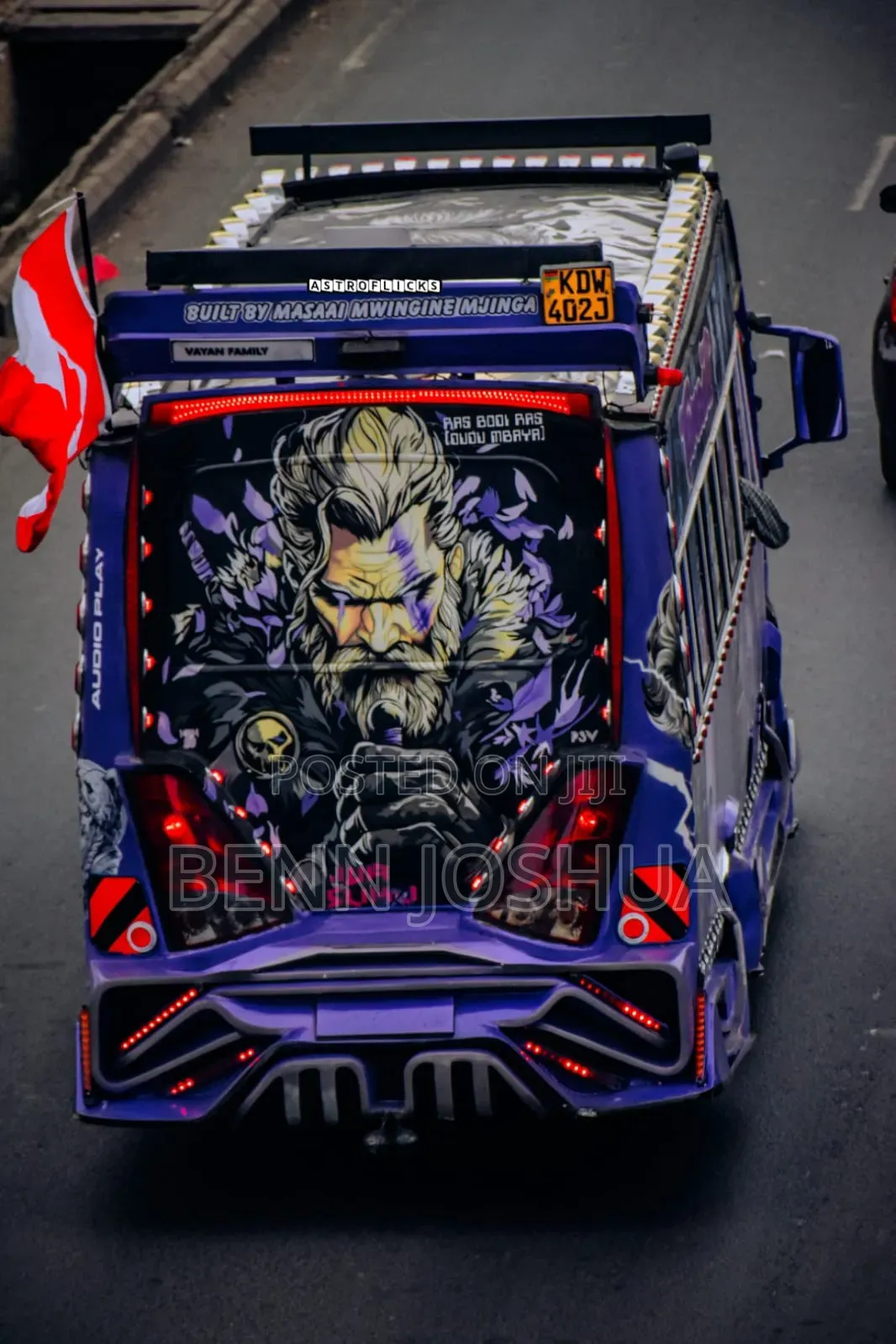Hino Dutro 2014
