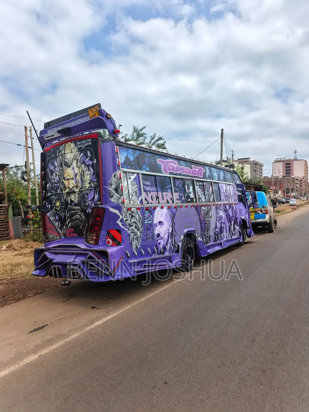 Hino Dutro 2014