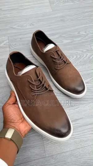 Quality Clarks Suede Shoes