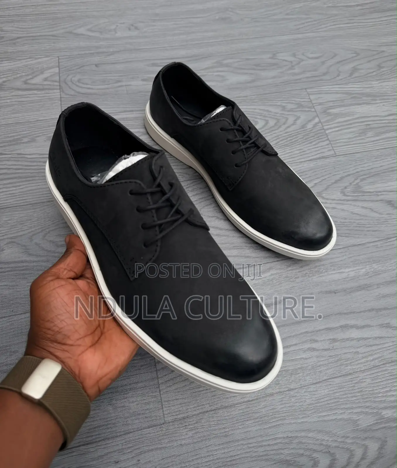 Quality Clarks Suede Shoes