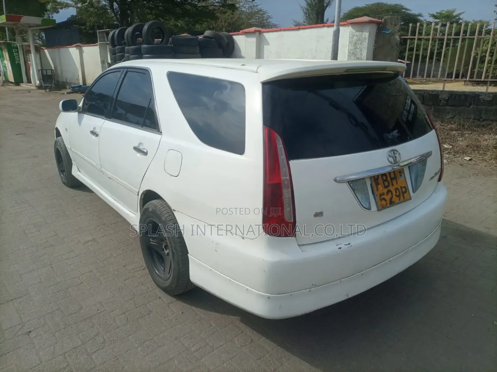Toyota Mark II Blit 2006 White