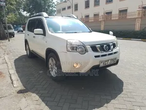 Nissan X-Trail 2011 White