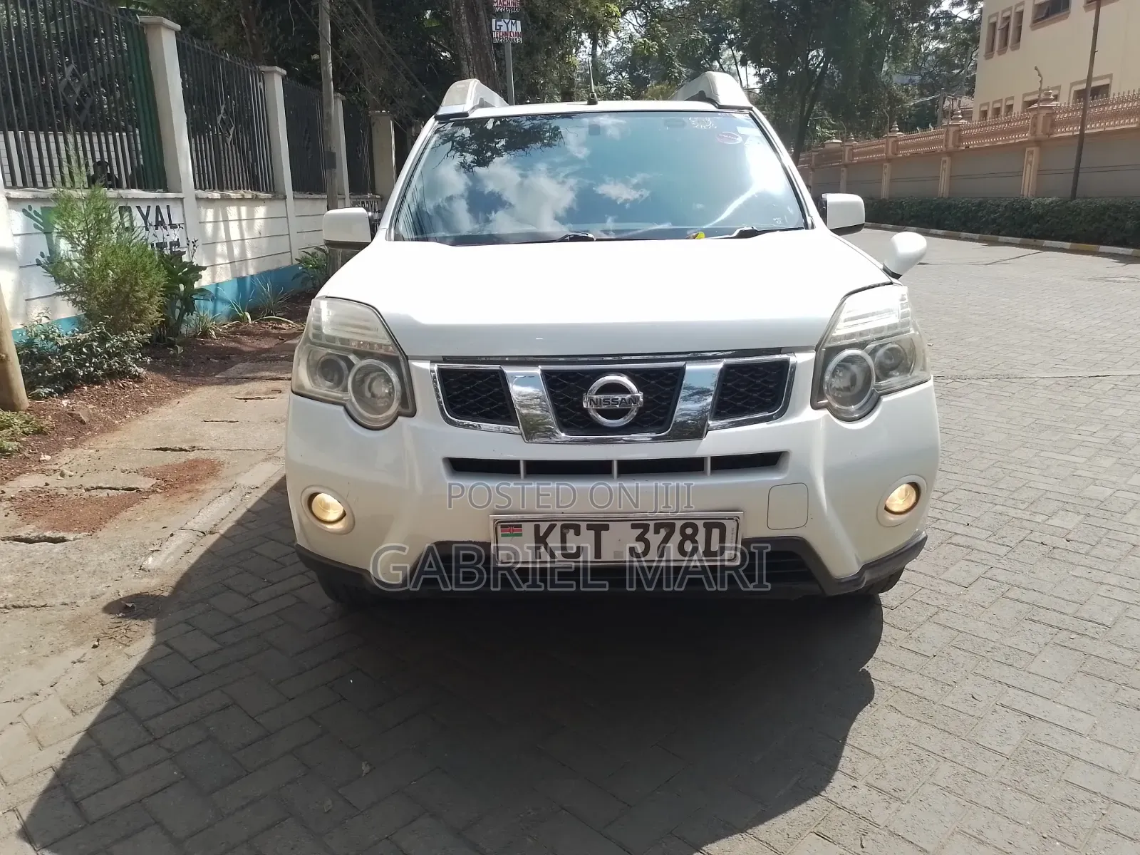 Nissan X-Trail 2011 White