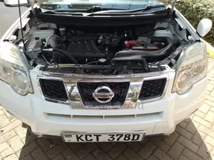 Nissan X-Trail 2011 White