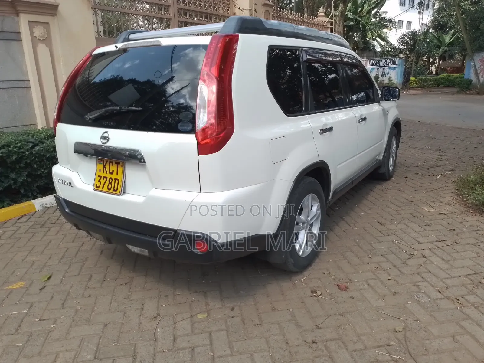 Nissan X-Trail 2011 White
