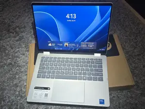 Laptop HP OmniBook 5 Flip 14-fp0023dx 16GB Intel Core i7 SSD 512GB