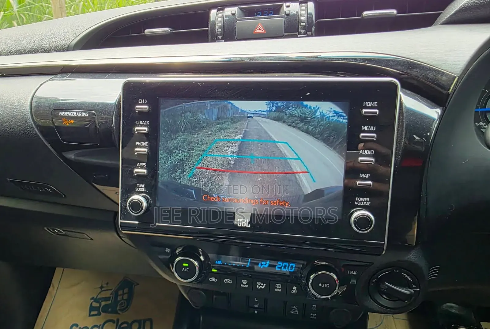 Toyota Hilux 2020 Gray