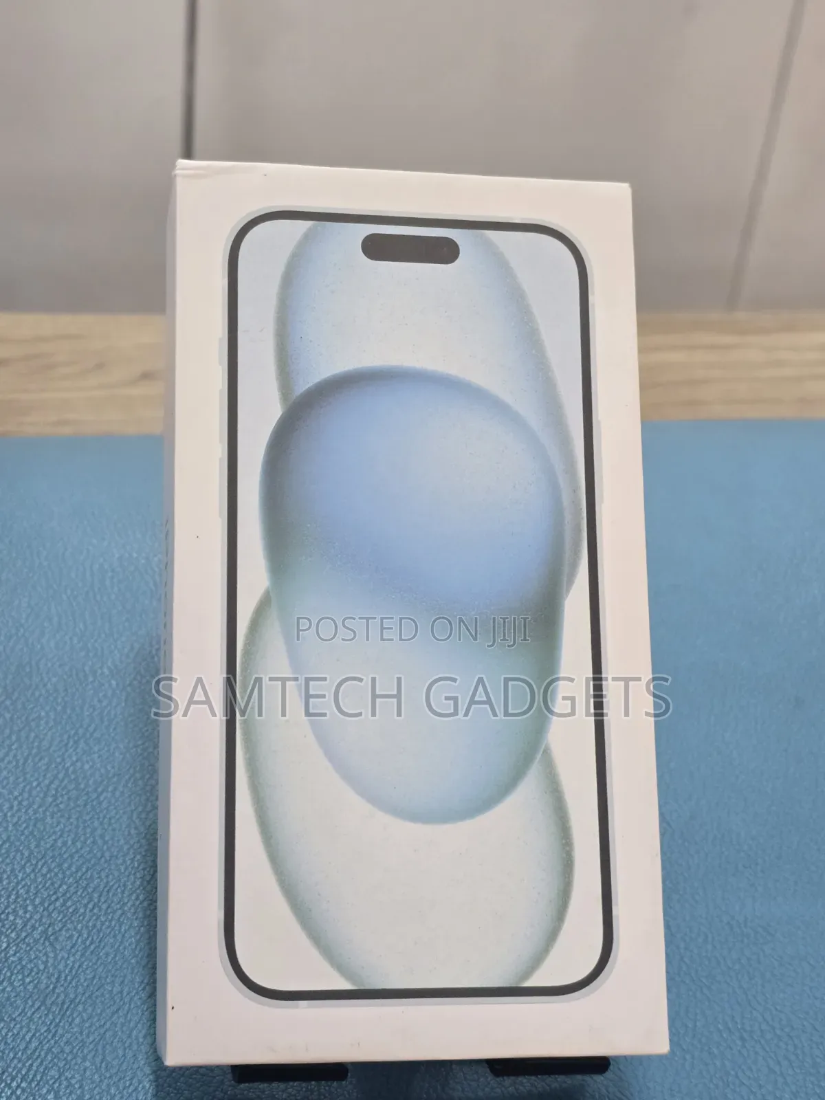 New Apple iPhone 15 256 GB Blue