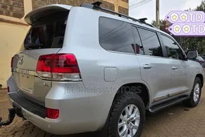 Toyota Land Cruiser 2019 Silver