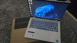 Laptop HP OmniBook 5 Flip 14-fp0023dx 16GB Intel Core i7 SSD 512GB