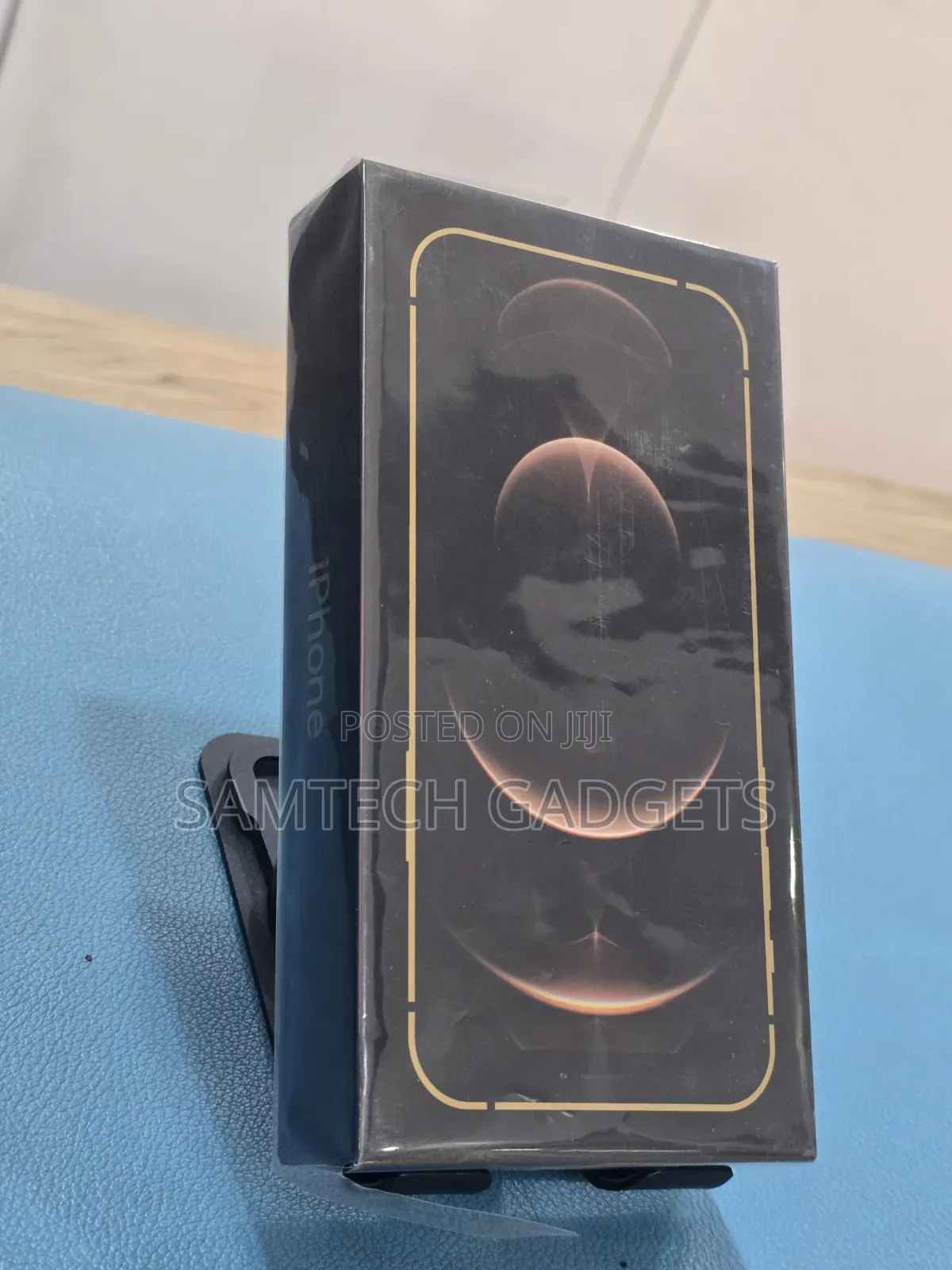 New Apple iPhone 12 Pro 256 GB Gold