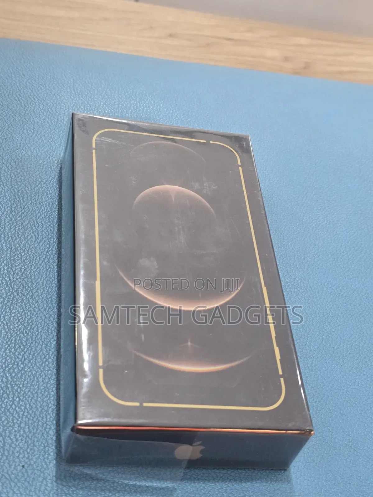 New Apple iPhone 12 Pro 256 GB Gold