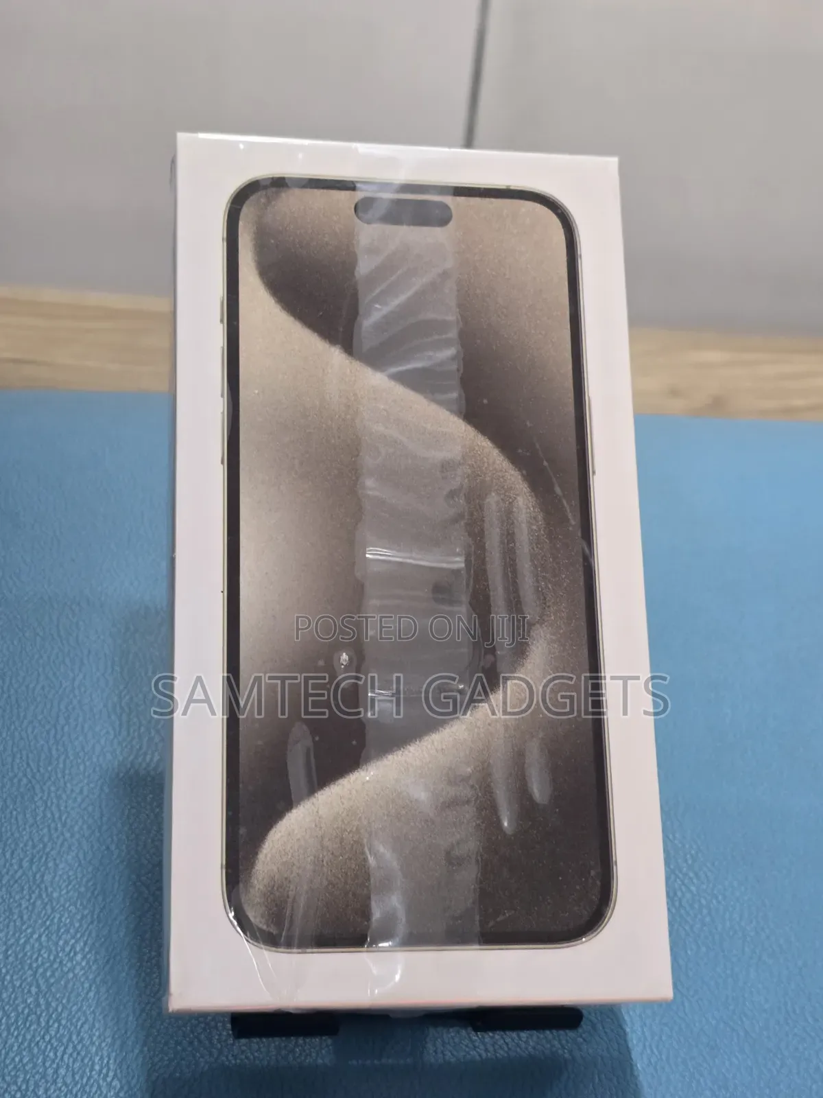 New Apple iPhone 15 Pro Max 256 GB Black
