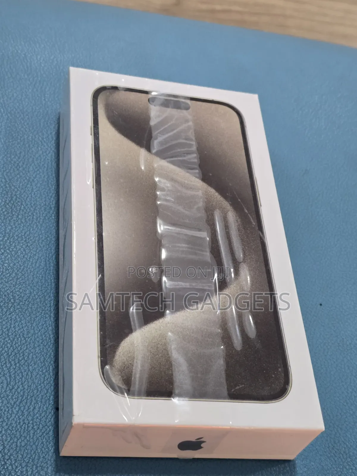 New Apple iPhone 15 Pro Max 256 GB Black