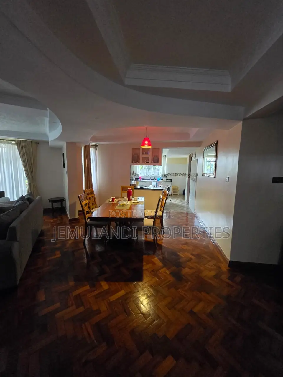 5bdrm Mansion in Katani for sale