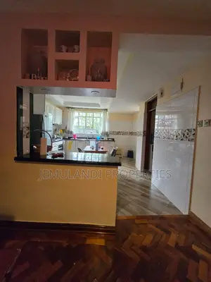 5bdrm Mansion in Katani for sale
