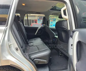 Toyota Land Cruiser Prado 2018 Silver