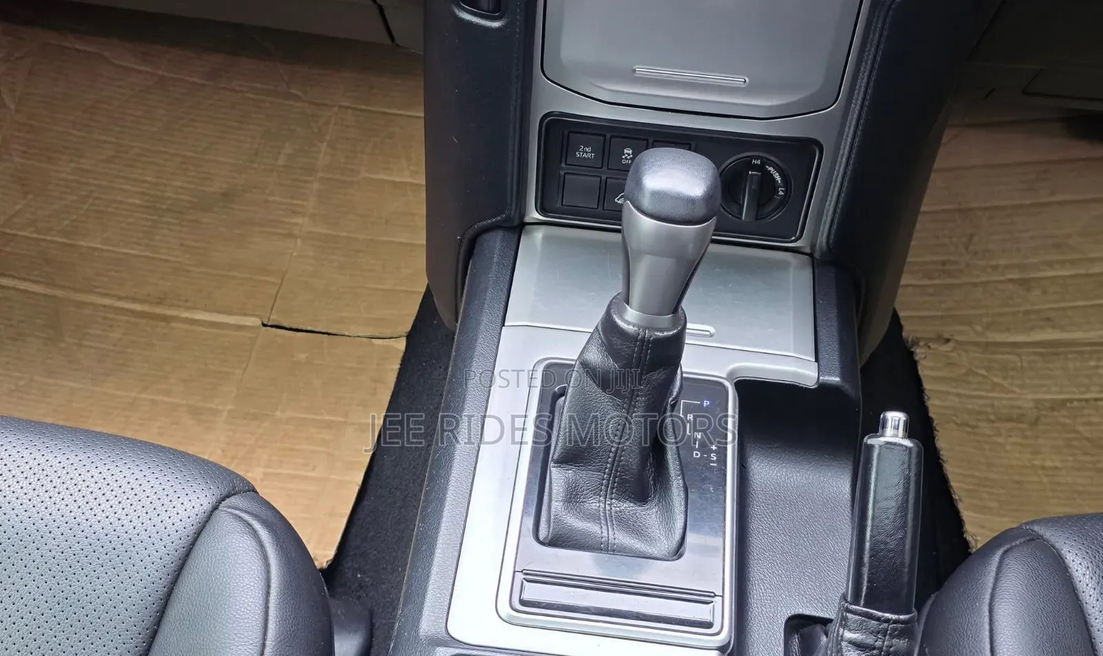 Toyota Land Cruiser Prado 2018 Silver