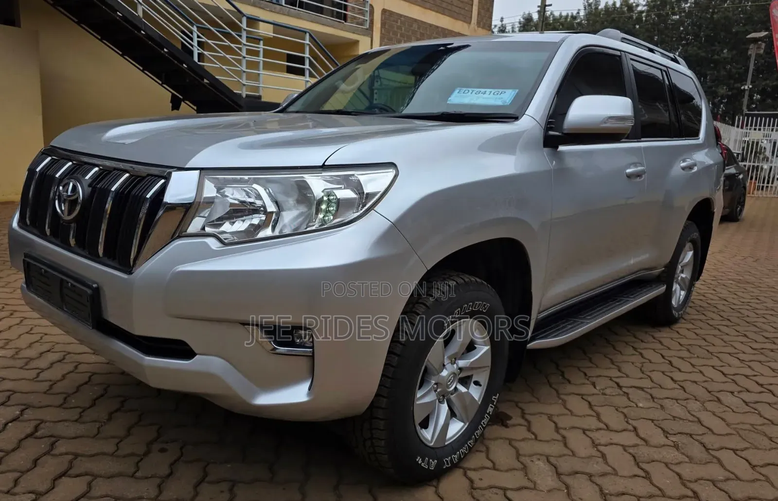 Toyota Land Cruiser Prado 2018 Silver