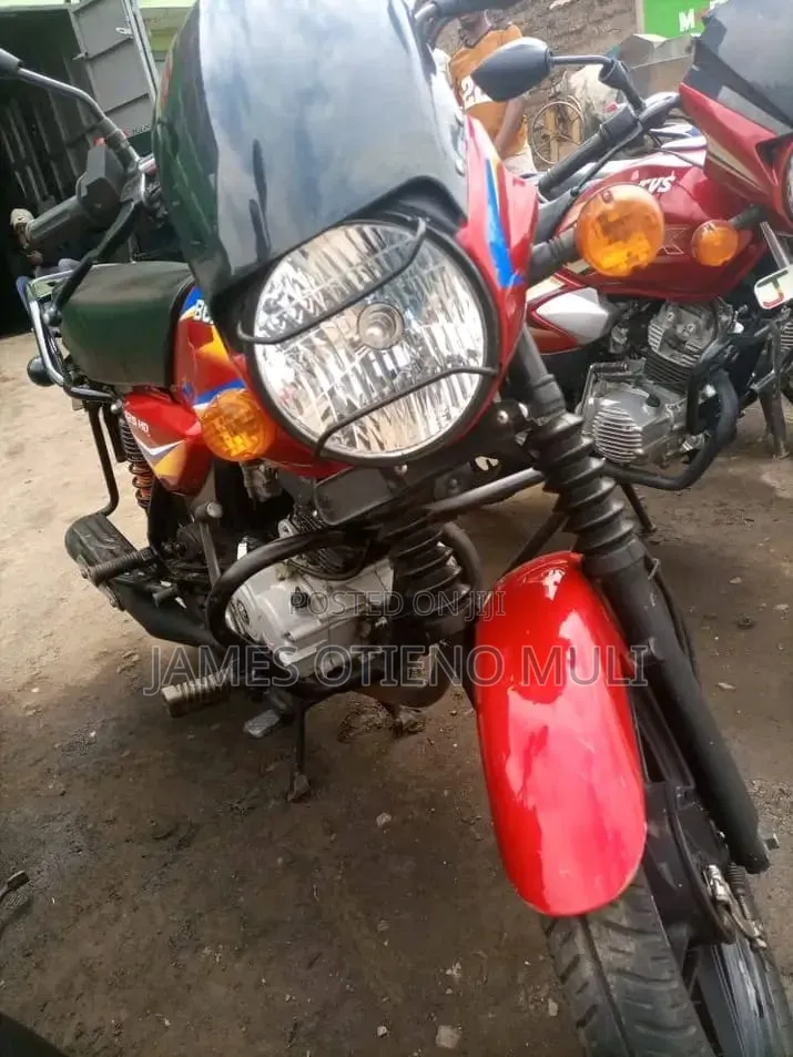 Bajaj Boxer 150 UG 2025 Black