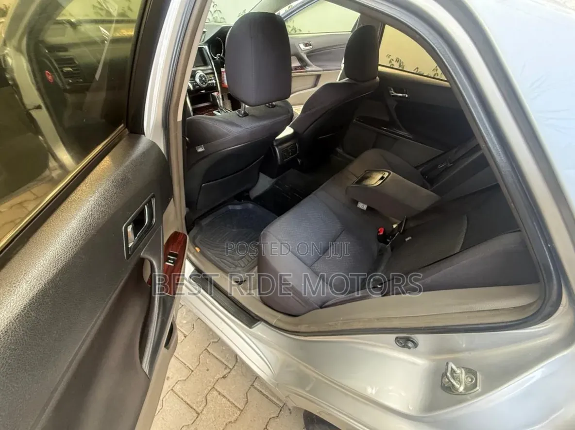 Toyota Mark X 2011 Silver