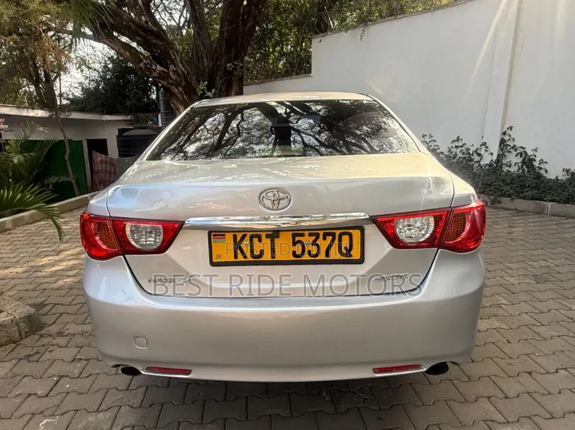 Toyota Mark X 2011 Silver