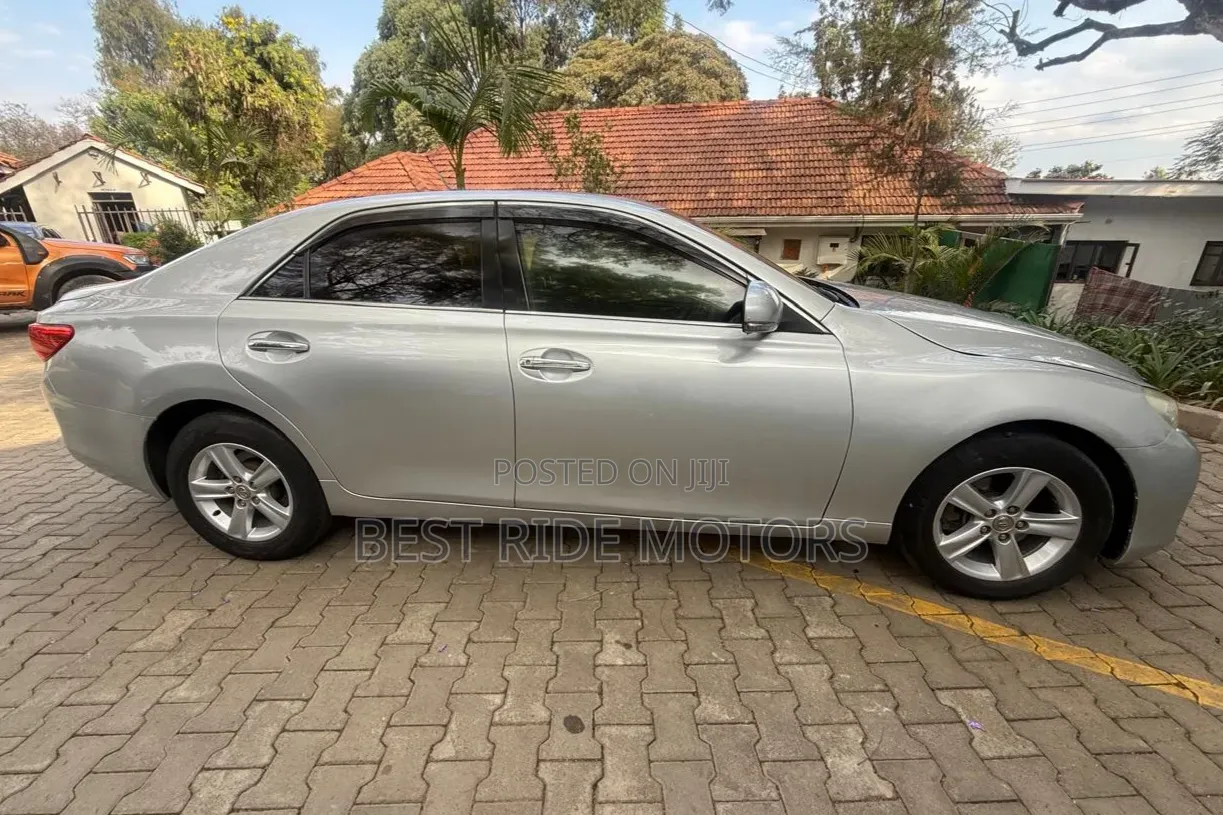 Toyota Mark X 2011 Silver