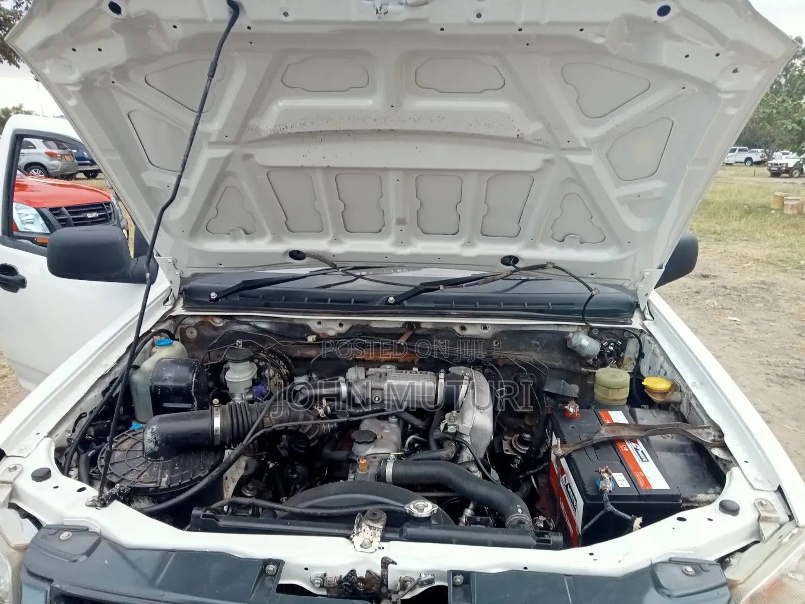 Isuzu D-MAX 2012 White
