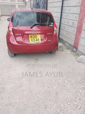 Nissan Note 2014 Red