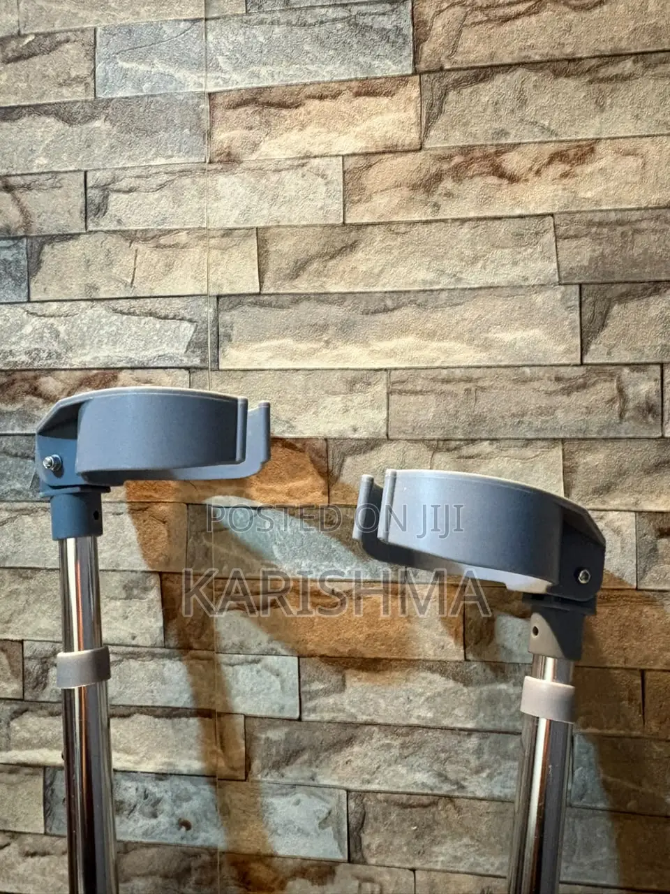 Medex Adjustable Elbow Crutches (Pair) – Excellent Condition