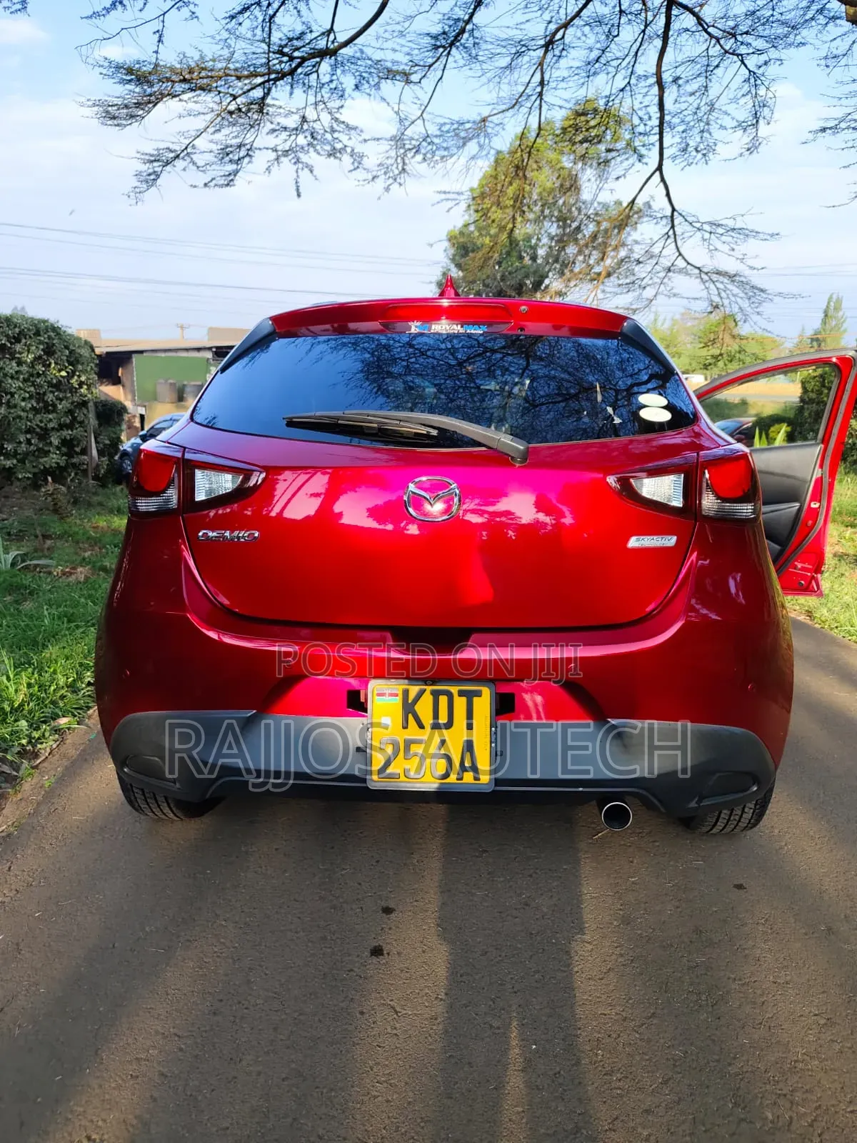 Mazda Demio 2018 Maroon