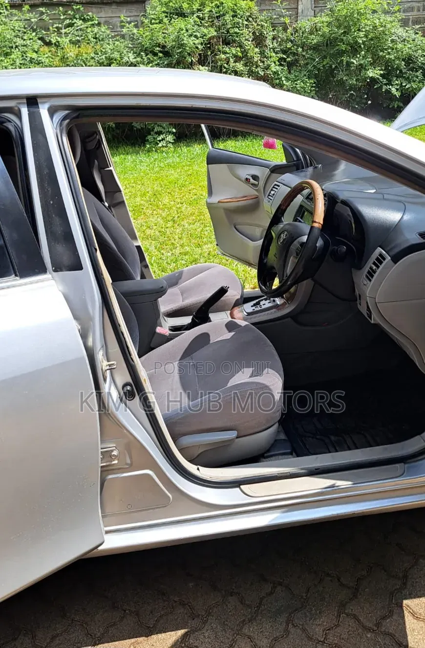 Toyota Axio 2009 Silver