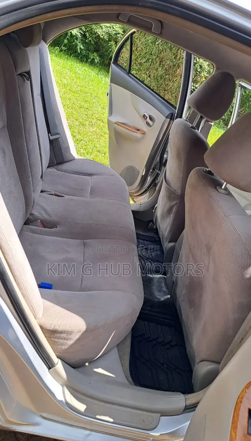 Toyota Axio 2009 Silver
