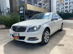 Mercedes-Benz C200 2011 White