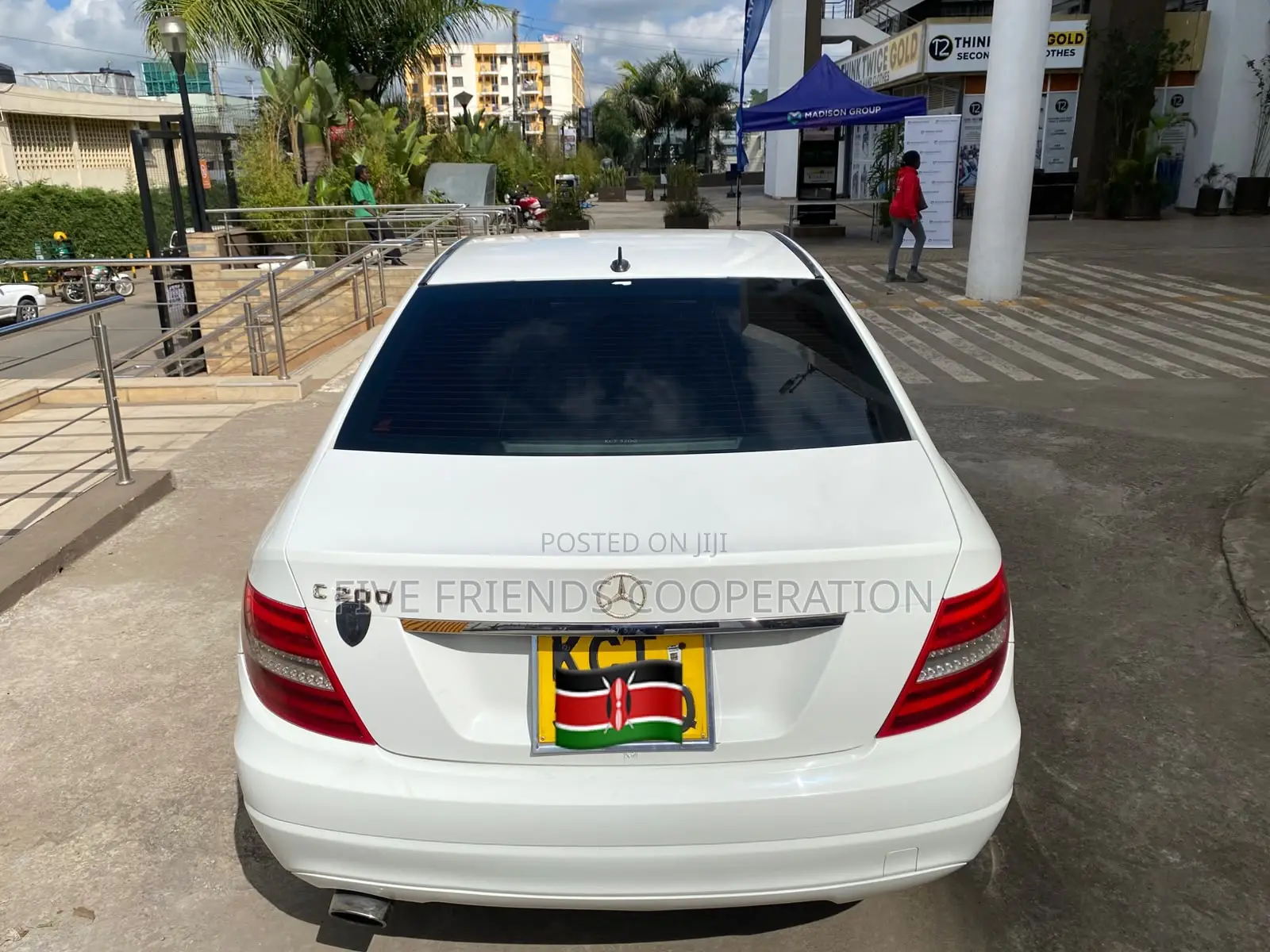 Mercedes-Benz C200 2011 White