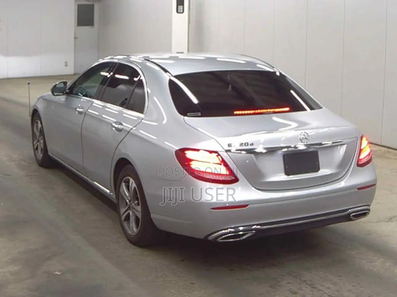 Mercedes-Benz E220 2018 Silver
