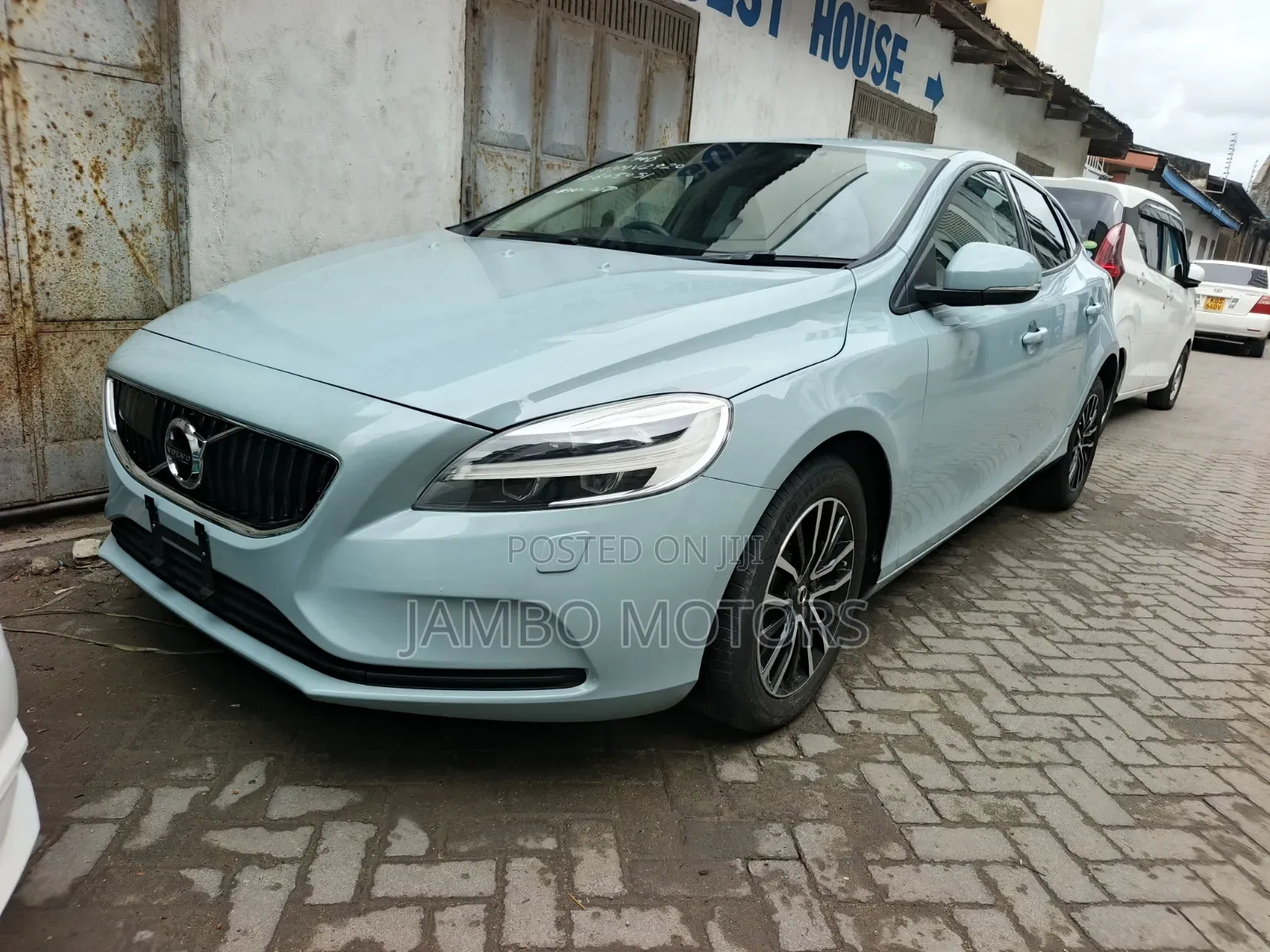 Volvo V40 2019