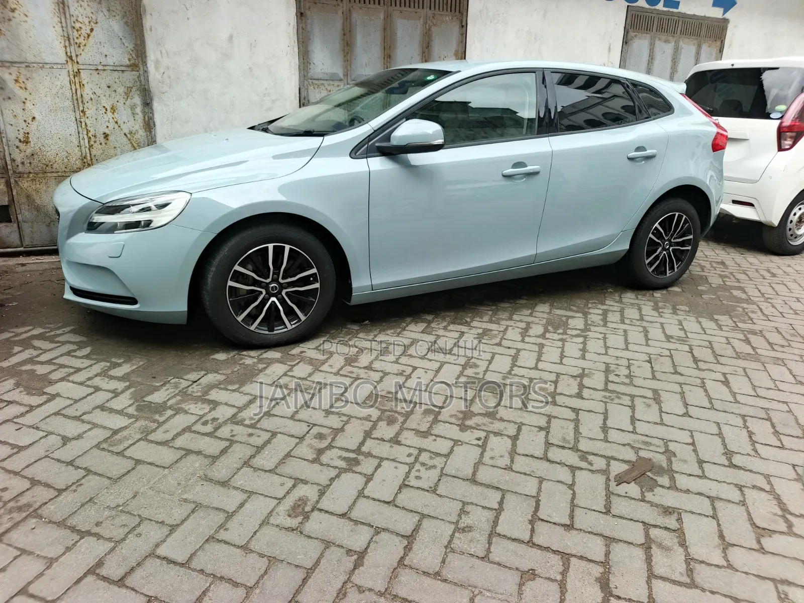 Volvo V40 2019