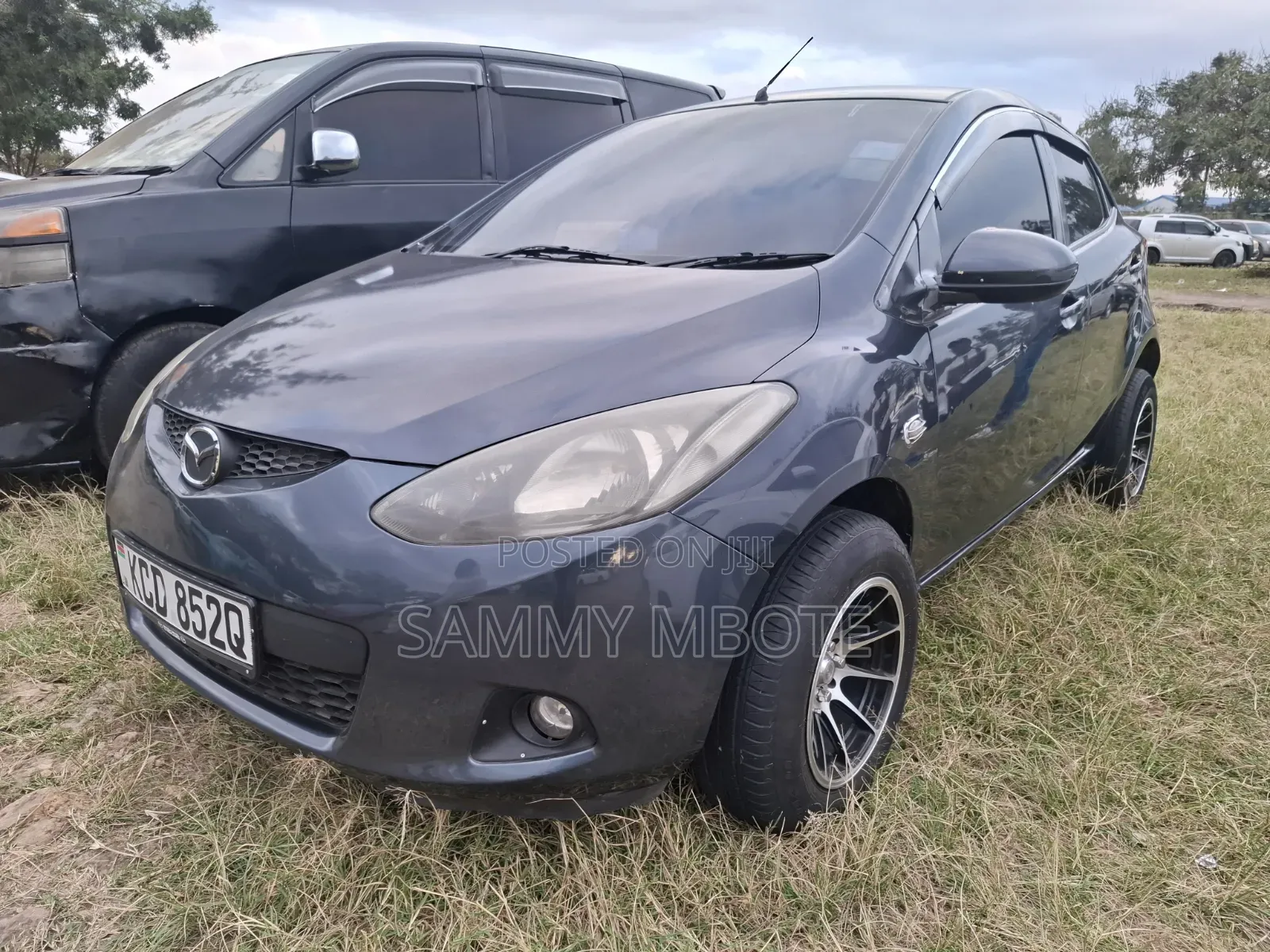 Mazda Demio 2009 Gray