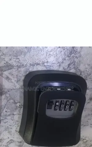 *Weatherproof Wall-Mounted Key Safe Password Key Box